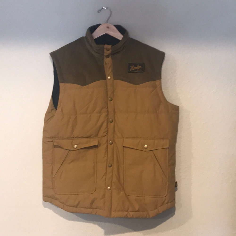Howler Bros Rounder vest